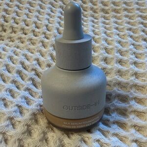Outside-In Silk Serum Foundation - 140 light warm
